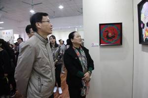 广西艺术学校举办2017届毕业生画展
