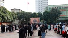 广西艺术学校组织师生观看改革开放40周年大会
