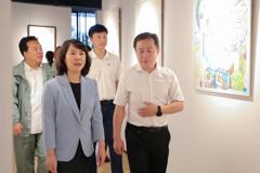 自治区文化和旅游厅党组副书记林霖一行到我校调研